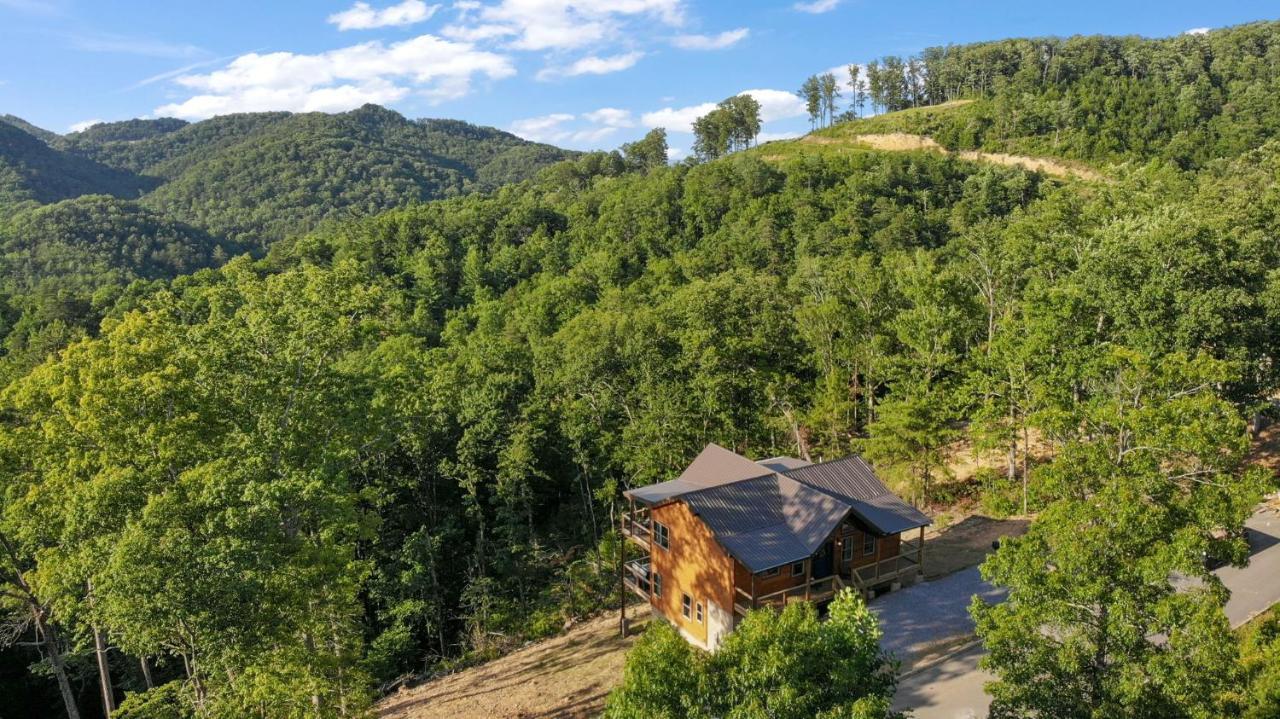 New / 3 King Suites / Sleeps12 / View / 5 Mi To Pf / Hot Tub Sevierville Buitenkant foto