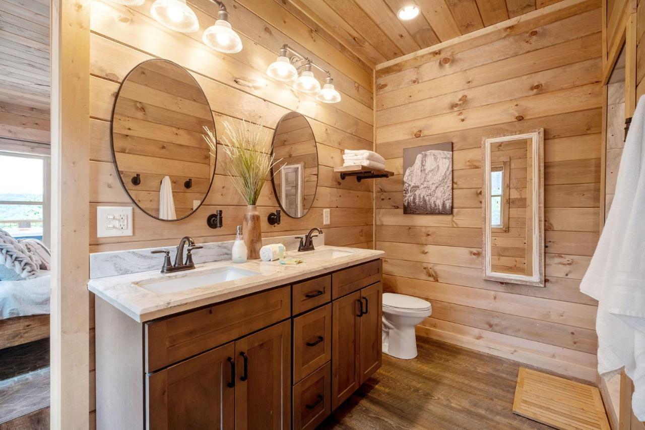 New / 3 King Suites / Sleeps12 / View / 5 Mi To Pf / Hot Tub Sevierville Buitenkant foto