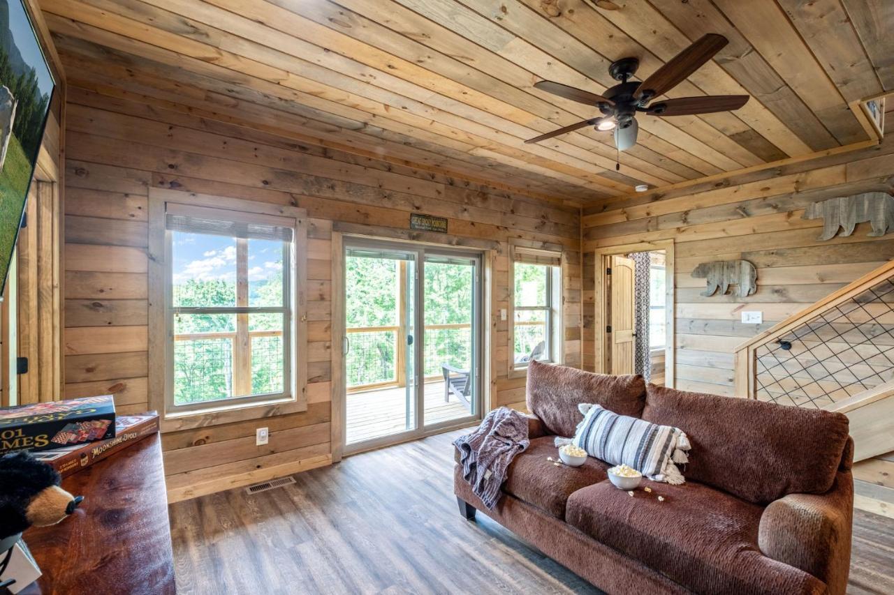 New / 3 King Suites / Sleeps12 / View / 5 Mi To Pf / Hot Tub Sevierville Buitenkant foto