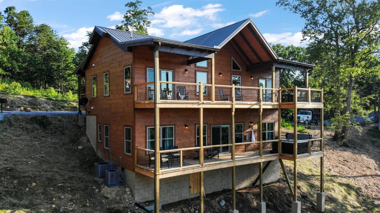 New / 3 King Suites / Sleeps12 / View / 5 Mi To Pf / Hot Tub Sevierville Buitenkant foto