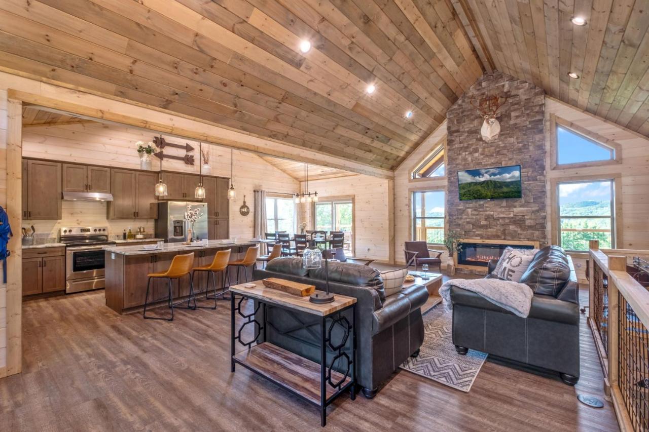 New / 3 King Suites / Sleeps12 / View / 5 Mi To Pf / Hot Tub Sevierville Buitenkant foto