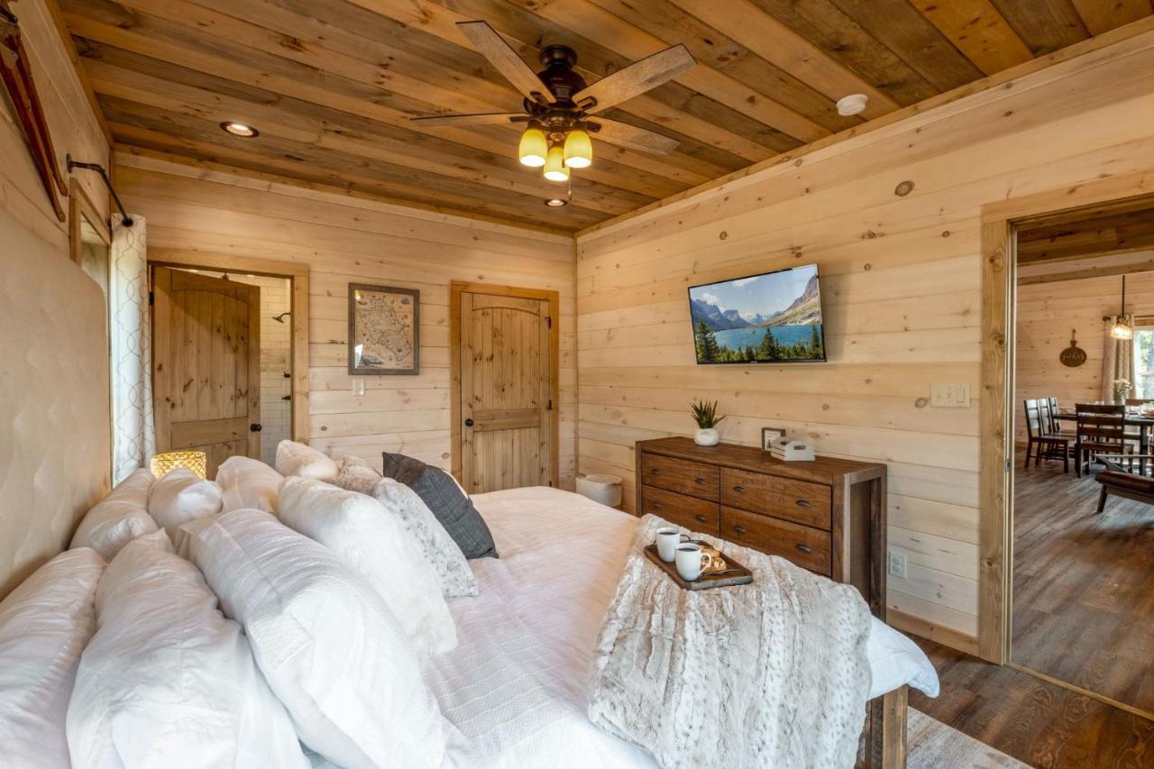 New / 3 King Suites / Sleeps12 / View / 5 Mi To Pf / Hot Tub Sevierville Buitenkant foto