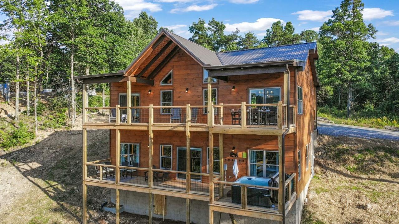 New / 3 King Suites / Sleeps12 / View / 5 Mi To Pf / Hot Tub Sevierville Buitenkant foto