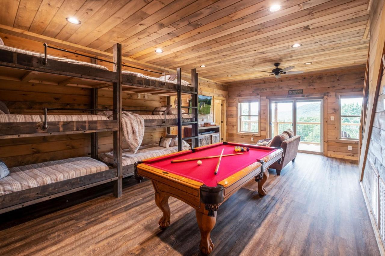 New / 3 King Suites / Sleeps12 / View / 5 Mi To Pf / Hot Tub Sevierville Buitenkant foto