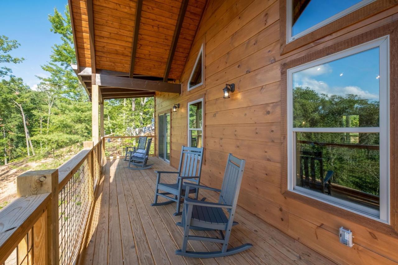 New / 3 King Suites / Sleeps12 / View / 5 Mi To Pf / Hot Tub Sevierville Buitenkant foto